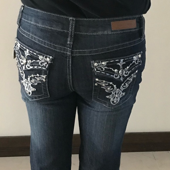 Jeans - Picture 1 of 2